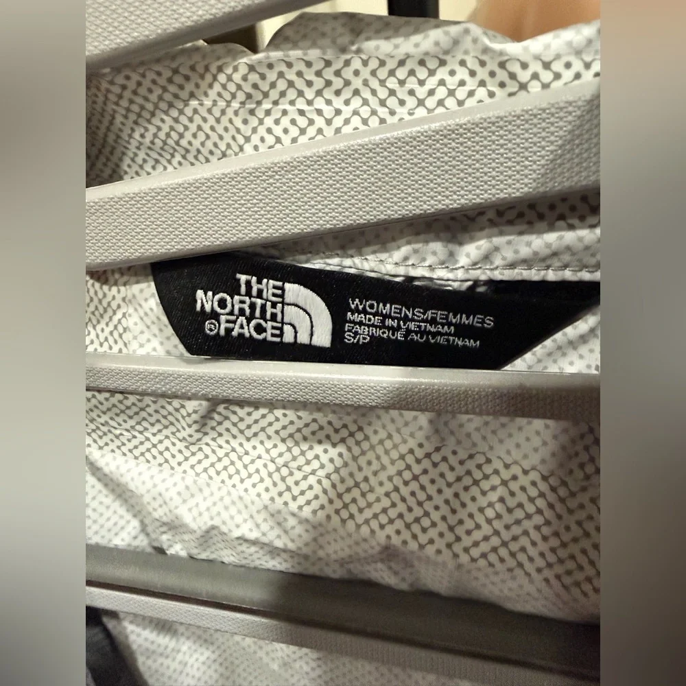 The North Face Rain Jacket - Picture 4 of 5